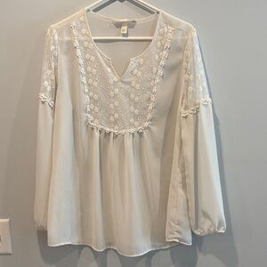 Krazy Kat Elegant Cream Blouse with Lace
